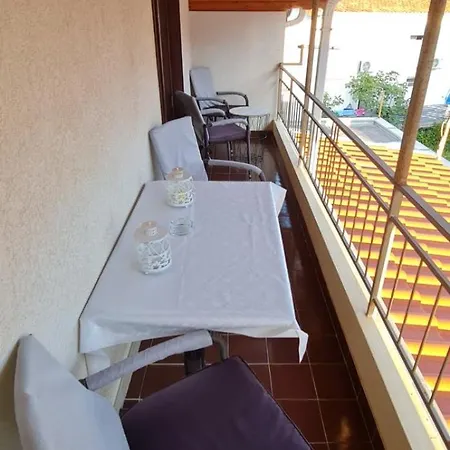 Trio Fantastico Apartmán Podaca