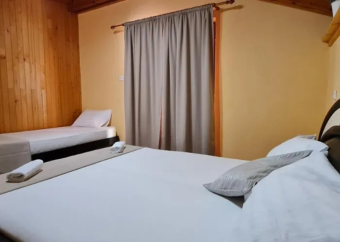 Trio Fantastico Podaca