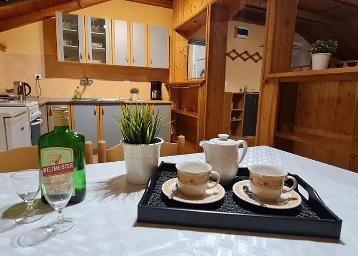 Trio Fantastico Podaca